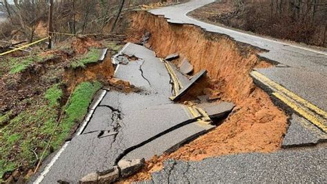 Tennessee Road Collapses After Landslide