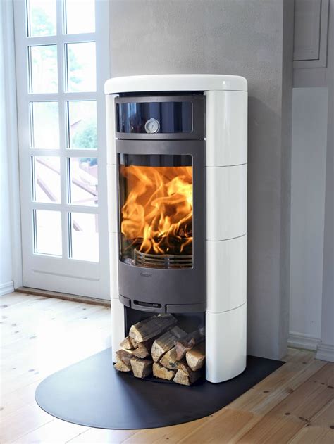 Contemporary stoves offer modern shapes, clean uncluttered lines and often huge windows. 201 best Classic and modern Scandinavian wood stoves. images on Pinterest | Wood burning stoves ...