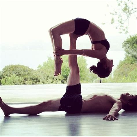 briohny smyth and dice iida klein her hubby is even hotter yoga times yoga photos yoga