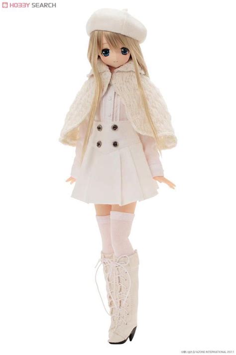 [close] Sahras A La Mode Alisa Winter Harmony Fashion Doll Package1 Pretty Dolls Cute Dolls