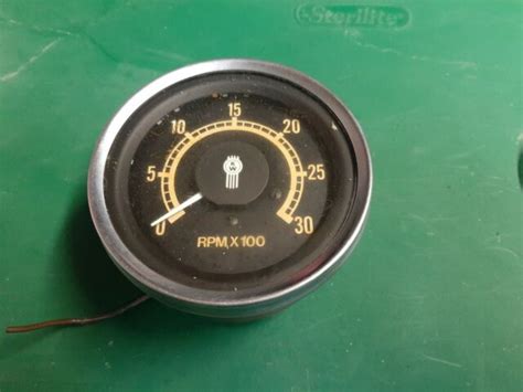 Vintage Kenworth Dash Tachometer Gauge Assembly Model 530c0 47593 Pn