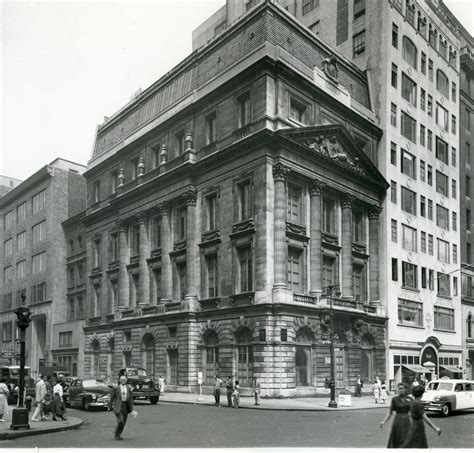 The Elegant Architecture Of Fifth Avenues Past The New York Times