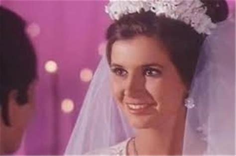 يا حبيب القلب يا زين،يا أغلى من الرمش و العين. أحدهم قبض عليه في قضية مخدرات والآخر توفي في ظروف غامضة ...