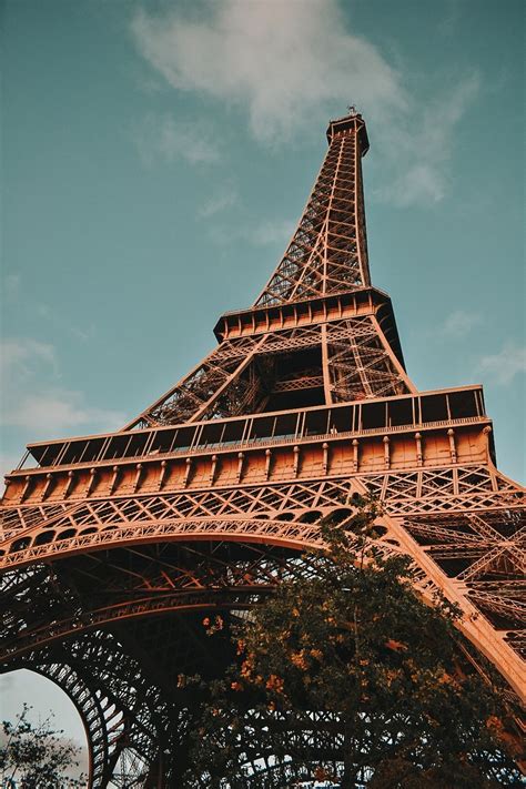 I made aesthetic laptop backgrounds so you don't have too! Aesthetic Paris Wallpapers - Wallpaper Cave