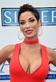 Nicole Murphy Flaunts Hourglass Figure While Riding a Skateboard in ...