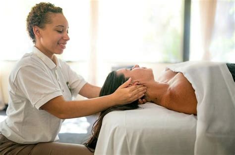 National Holistic Institute Massage Clinic Updated March 2024 22 Photos And 60 Reviews