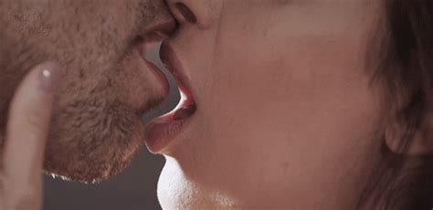 Passionate Kiss Gifs Sex Hot Sex Picture