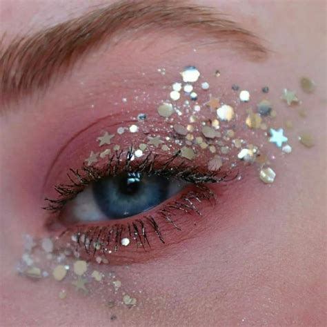 15 Maquillajes Con Estrellas Para Crear Tu Propia Constelación