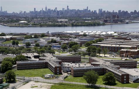 Breaking The Cycle Of Incarceration In New York Bloomberg