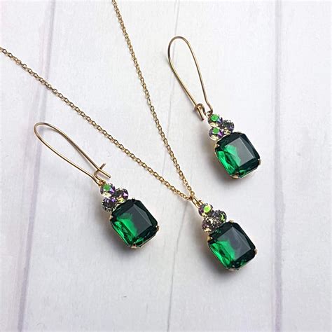 Vintage Jewelry Set Emerald Green Earrings Drop And Necklace Etsy