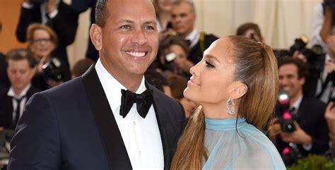 The Real Reason Jennifer Lopez And Alex Rodriguez Arent Talking About