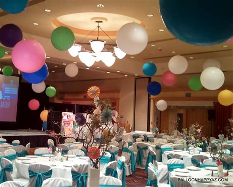 Watch this tutorial video and learn how to make a baby shower balloon centerpieces. Balloon Happy AZ: Contemporary Balloon Decorations