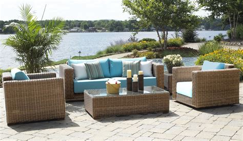 However many pieces you require, and whether you're looking for lounging or dining suites, you'll find what you need right here. Outdoor Wicker Patio Furniture - Santa Barbara