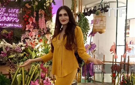 Berikut adalah senarai lengkap menteri kabinet malaysia 2020 iaitu jemaah menteri yang menyenaraikan nama penuh menteri dan timbalan menteri beserta portfolio yang disandang, parti. Timbalan Menteri PKR: Pelantikan transgender sebagai AJK ...