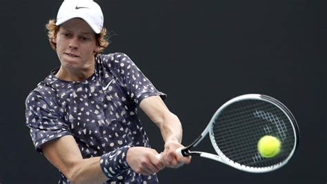 Sinner won his first atp challenger singles title in bergamo in february. Tennis, Jannik Sinner si prepara alla ripresa allenando il rovescio - La Gazzetta dello Sport