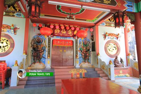 Fu lin kong temple is situated in sungai pinang besar, close to sjk (c) hwa lian 2. Fu Lin Kong Temple