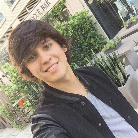 El ecuatoriano christopher vélez está de cumpleaños hoy. Christopher Vélez💚 | Love CNCO Amino