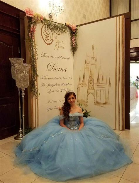 Composed Devised Quinceanera Party Ideas In 2020 Cinderella