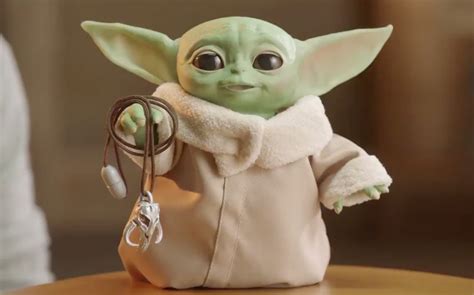 Tardy Baby Yoda Merchandise Pits Disney Against Etsy Artists And Fans