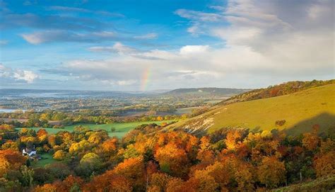 The Surrey Hills Area Of Outstanding Natural Beauty Aonb Towns