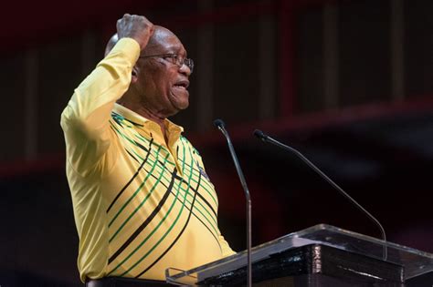 By all indications, former president jacob zuma is unlikely to return to the zondo commission to continue with his testimony, despite threats by chairperson, deputy chief justice raymond zondo former president jacob zuma before the zondo commission in 2019 (photo: Zuid-Afrikaanse oud-president Jacob Zuma moet getuigen ...