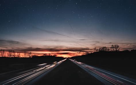 Download Wallpaper 3840x2400 Road Night Line Light Starry Sky 4k