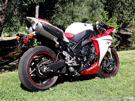 Yamaha R1 2009 Red World Bikes