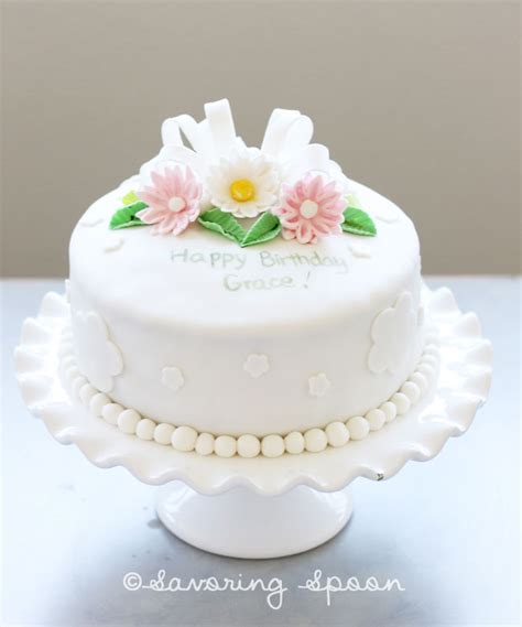 Get Birthday Cake With Gumpaste Flowers 
