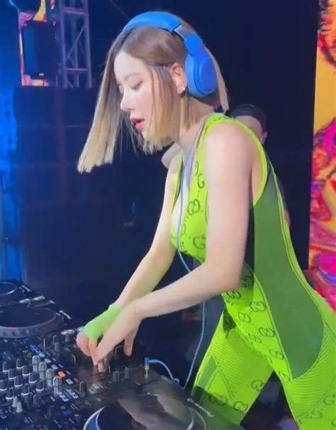 Comparison Of ‘sexually Harassed Dj Sodas Japan And Thailand Performances Spread Due To Japanese