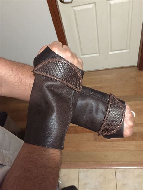 Gloves Made Seperate To Aguilar De Nerha S Leather Vambraces Replica