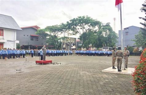 Mengikuti Upacara Bendera Sesuai Dengan Pengamalan Sila Ke 2021