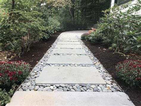 Garden Designs With Pebbles And Pavers Garden Pebbles Stones