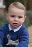 Príncipe Louis, terceiro filho de William e Kate, comemora 1º aniversário