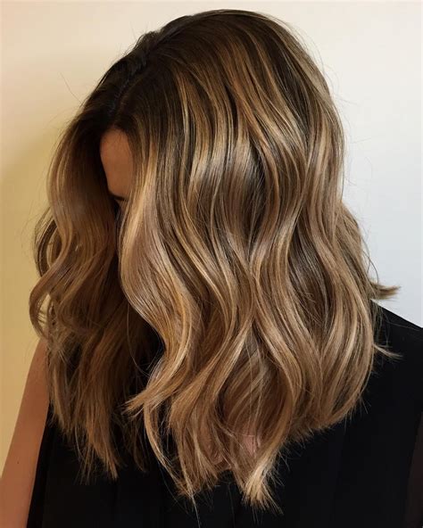 Golden Toffee Hair Is Fall S Sweetest Hair Color Trend Hair Inspiration Color Winter Blonde