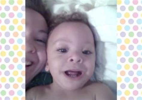 ¡son unas ternuras mira cómo estos bebés dicen “mamá” por primera vez video internacionales