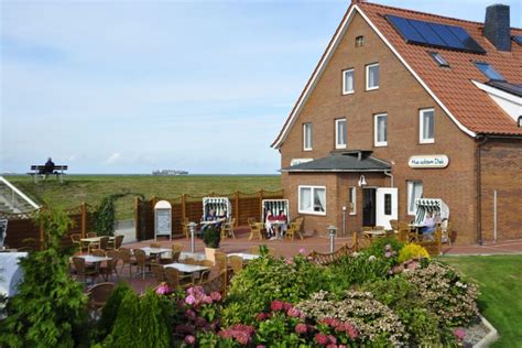 Cuxhaven (in der nähe von insel neuwerk) die am sahlenburger strand wohnung 8 bietet ihnen seeblick und unterkünfte mit einem balkon, etwa 9 km von der hafenplattform alte liebe entfernt. Nordsee Urlaub | Insel Neuwerk | Hus achtern Diek ...