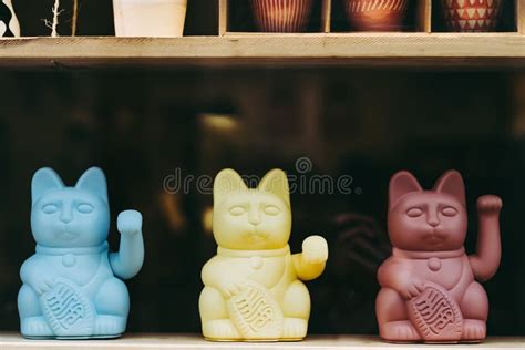 562 Lucky Chinese Cat Stock Photos Free And Royalty Free Stock Photos