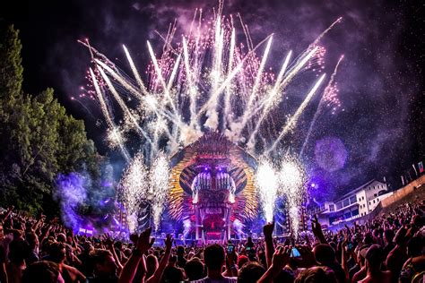 Experience yourself in a whole new way. Electric Love Festival 2017 - die Top-Acts beim Mega-Event