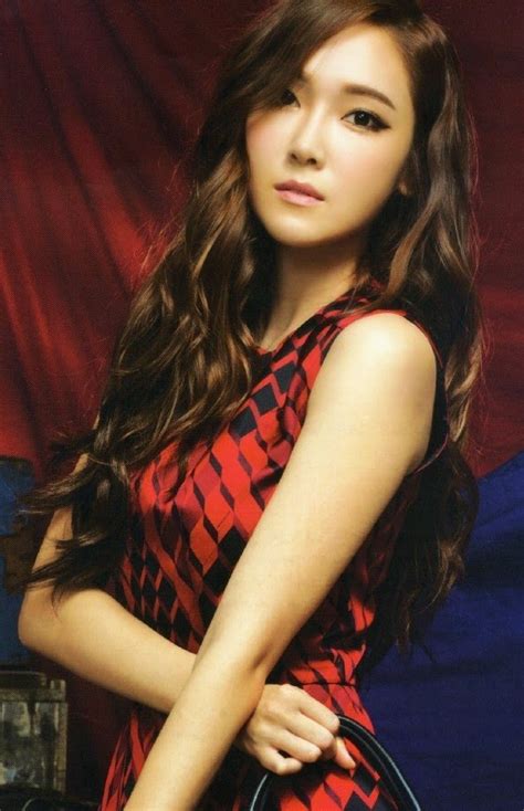 Snsd S Jessica Is Dazzling In Cosmopolitan Magazine S September Issue Snsd Oh Gg F X