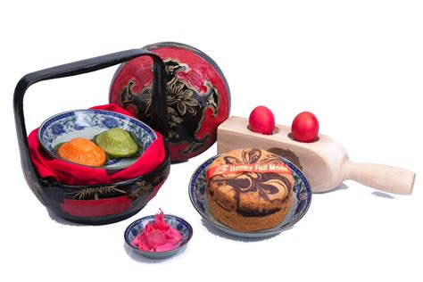 + complimentary class of moon cake making. Full Moon Package A - Uniq Full Moon & Gift Shop