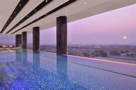 Taj Skyline Ahmedabad 𝗕𝗢𝗢𝗞 Ahmedabad Hotel 𝘄𝗶𝘁𝗵 ₹𝟬 𝗣𝗔𝗬𝗠𝗘𝗡𝗧