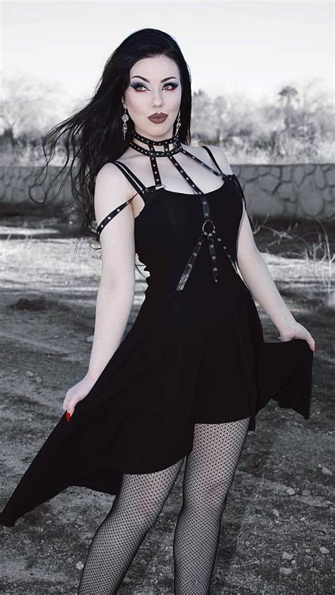 Pin By Spiro Sousanis On Kristiana Cute Goth Outfits Goth Outfits