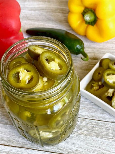 Easy Pickled Jalapeños Recipe Recipe Pickles Pickling Jalapenos