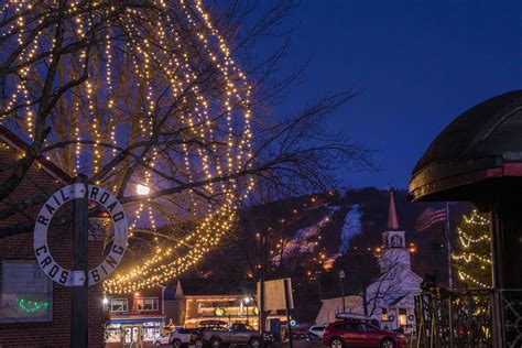 12 Of The Prettiest Winter Towns In New England In The Olive Groves