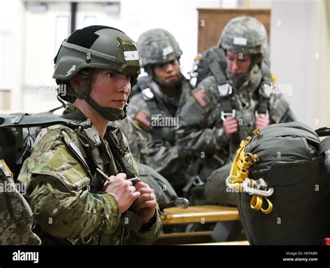 Paratroopers With 4th Infantry Brigade Combat Team Airborne 25th