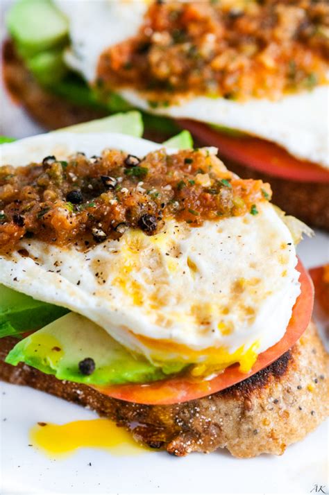 Healthy Tomato Avocado And Egg Breakfast Toast Aberdeens Kitchen