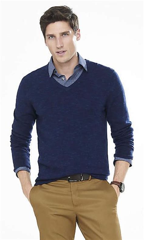 45 Modern Business Winter Outfit Ideas For Men In The Office Sweater
