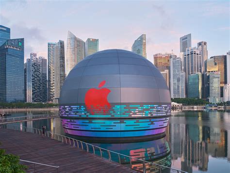 The highest point of the island is bukit timah (166 m/545 ft). Apple hits the water with first seabound store coming to ...