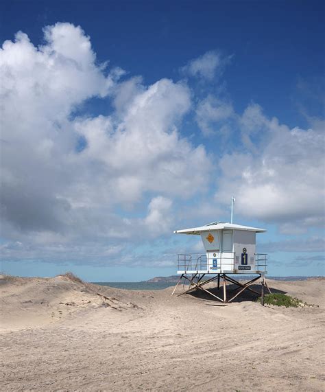 Lifeguard Tower On Silver Strand State Beach Photograph By William
