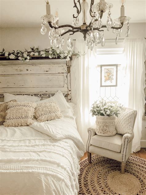 Broad Minded Built Shabby Chic Farmhouse Say Hi In 2020 Master Bedrooms Decor Rustic Master